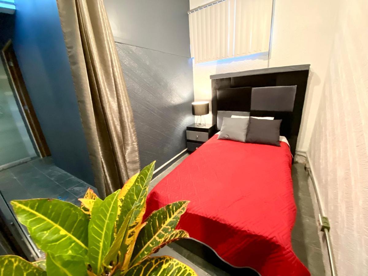 Roomies Hostel Reforma-El Angel Mexico City Ngoại thất bức ảnh
